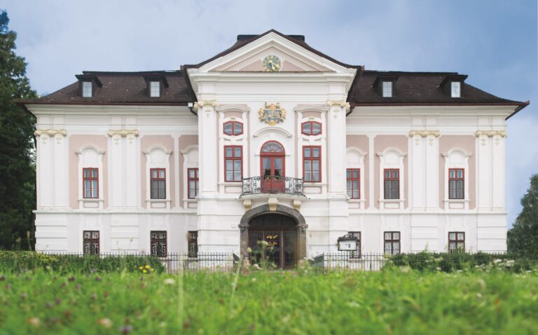 schloss Mošovce